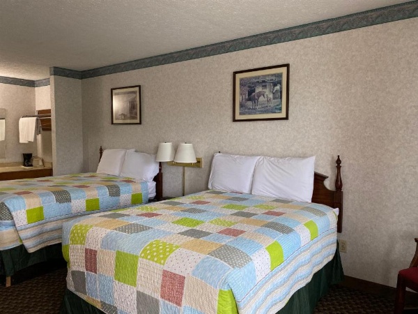 Americas Inn Bardstown image 13