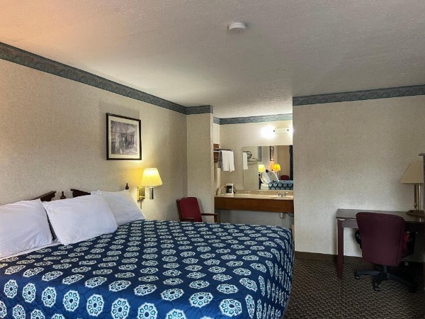 Americas Inn Bardstown image 29