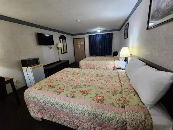 Americas Inn Bardstown 9